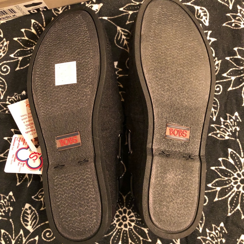 NWT Bob’s black slip on shoes - Picture 5 of 7